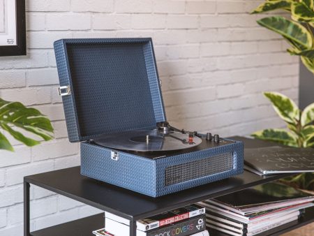 CROSLEY Crosley Voyager Navy - Bluetooth Portable Turntable Cheap